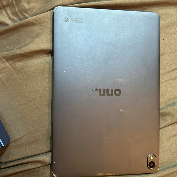 Onn tablet 10.1 32gb - Picture 2 of 2